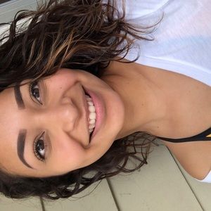 Meet your Posher, Denisse